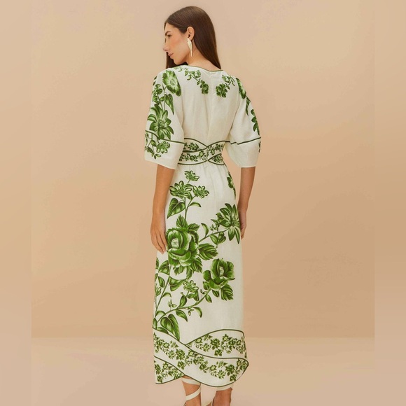 Farm Rio: Off-White Green Floral Cascade Lenzing™ Ecovero™ Euroflax™ Midi Dress - Picture 10 of 11